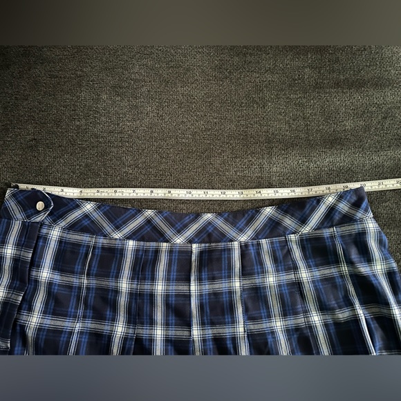 H&M blue plaid pleated skirt - Picture 3 of 5